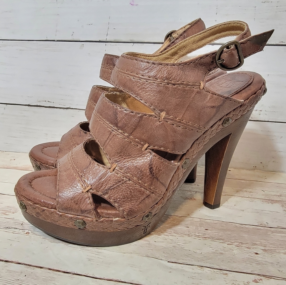 Frye Dara Campus Stitch Heels - Picture 2 of 14